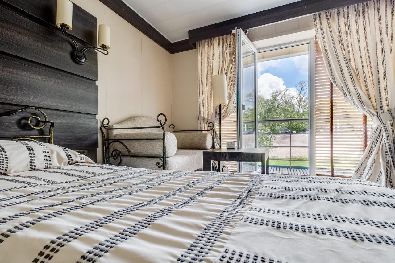 Classic Double Room with Park View,1153978638:JPEG