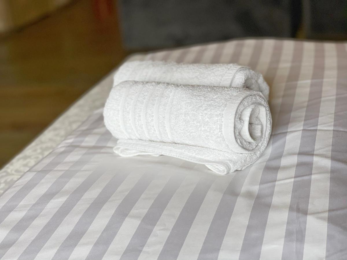 Vierbettzimmer mit Bad