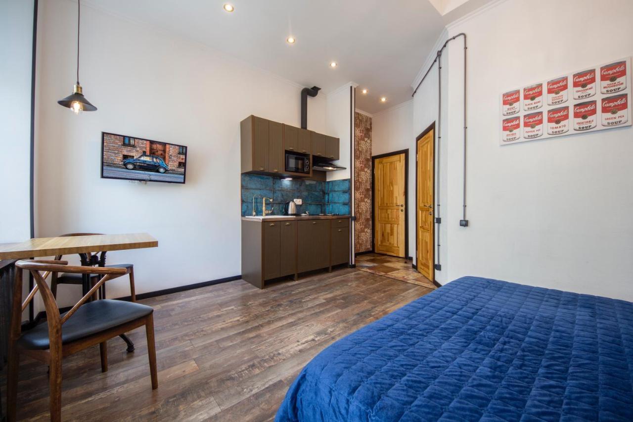 Apartamento con balcón