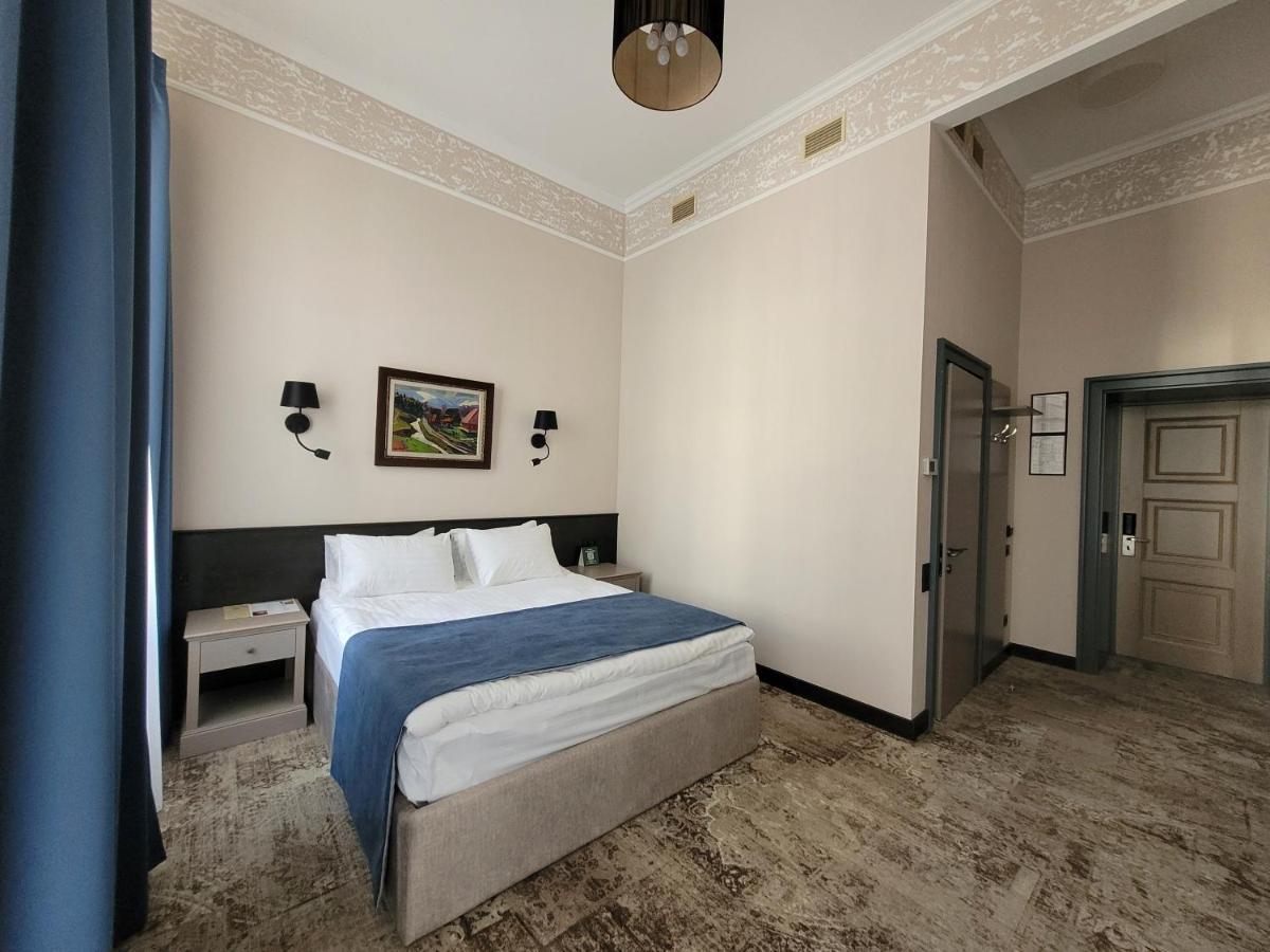 Deluxe Double or Twin Room with Balcony