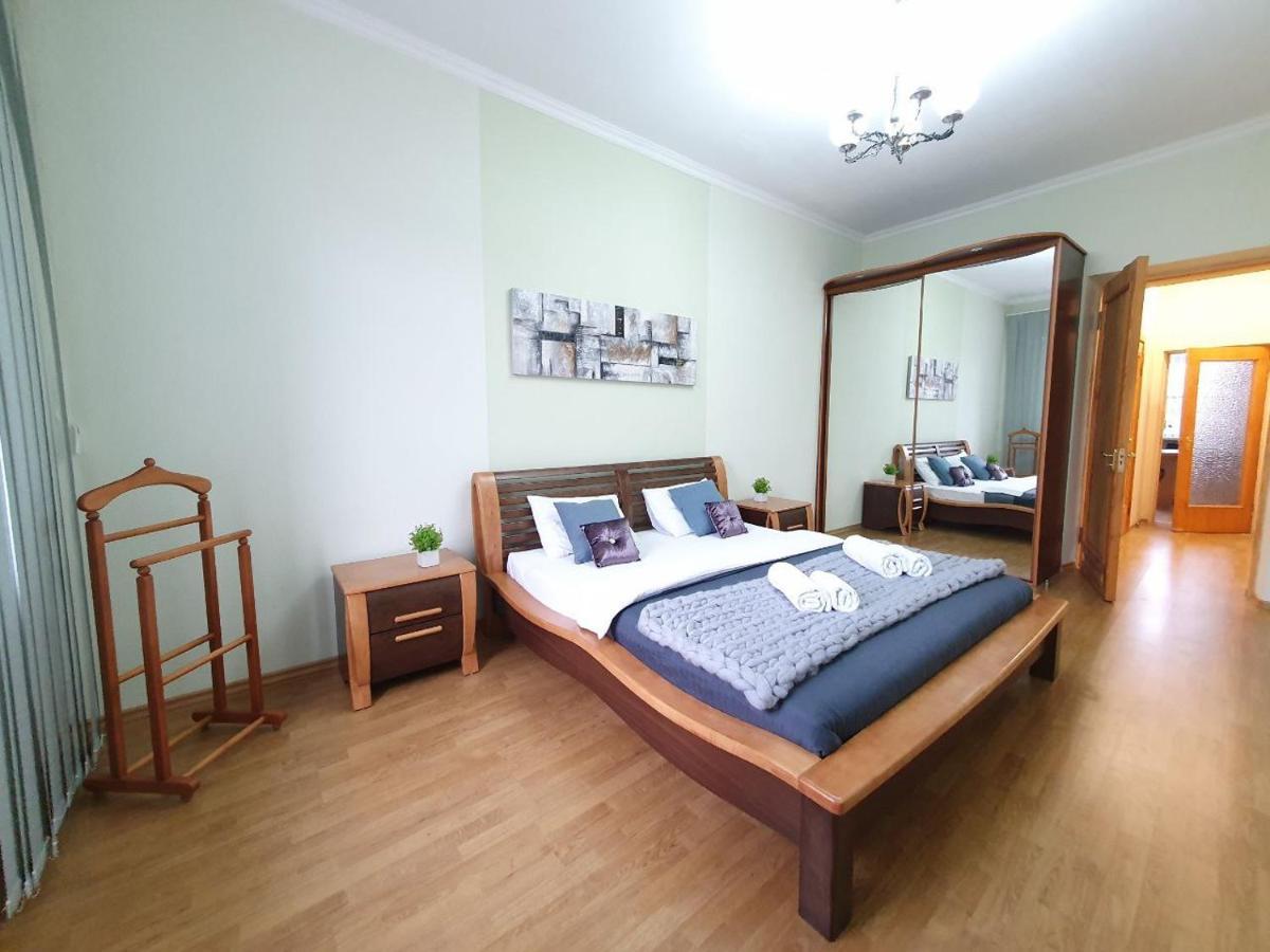 Two-bedroom apartment - 13 Kreshchatyk str.,1164629256:JPEG
