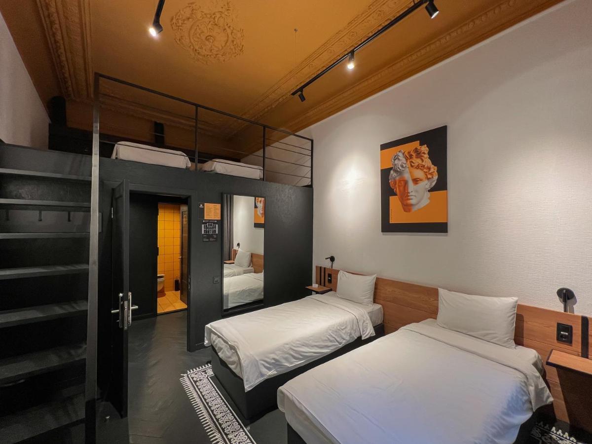 Chambre Quadruple Économique avec Salle de Bains Commune