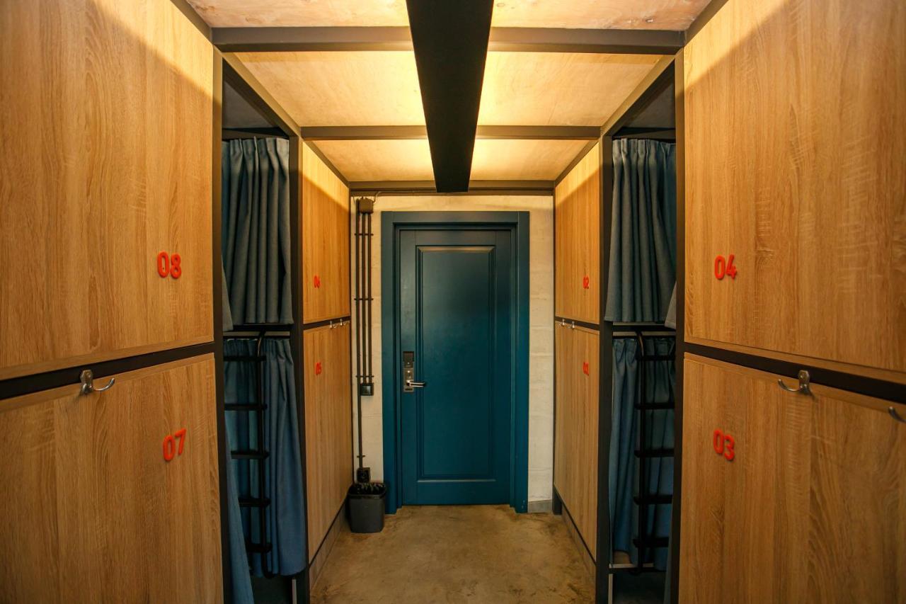 Bed in een Slaapzaal met 6 Bedden