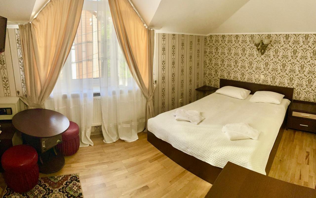 Budget Double Room,1245918544:JPEG