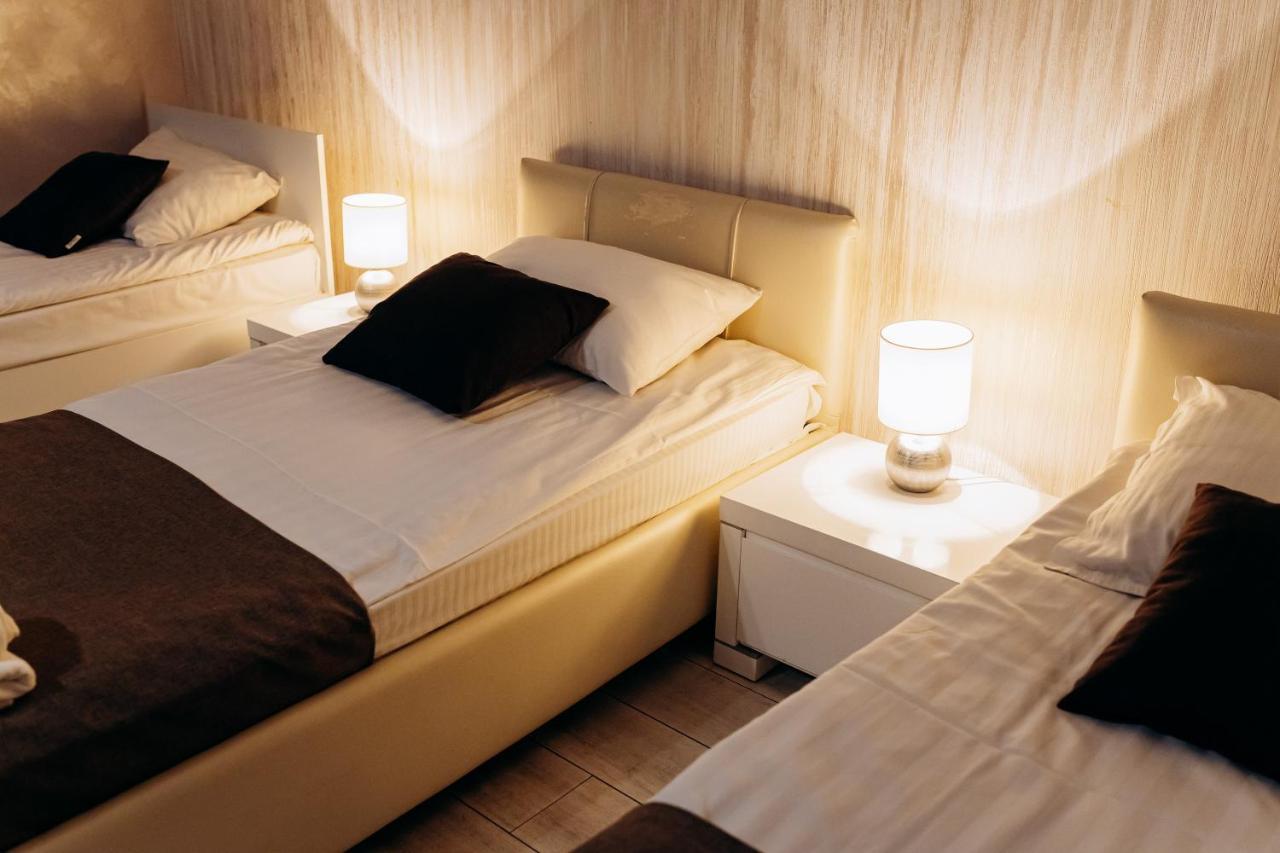 Deluxe Quadruple Room,1341151727:JPEG