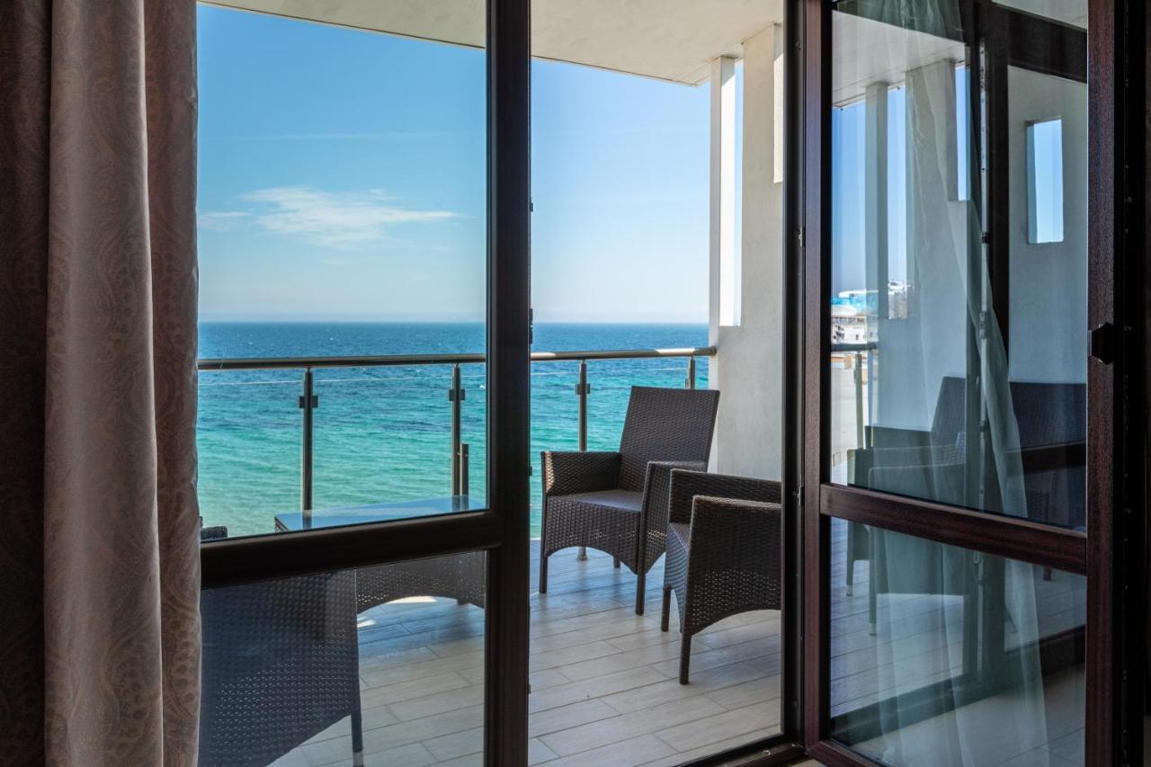 King Suite Sea View