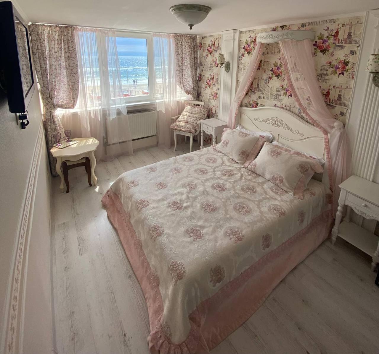Superior Junior Suite,1584538116:JPEG