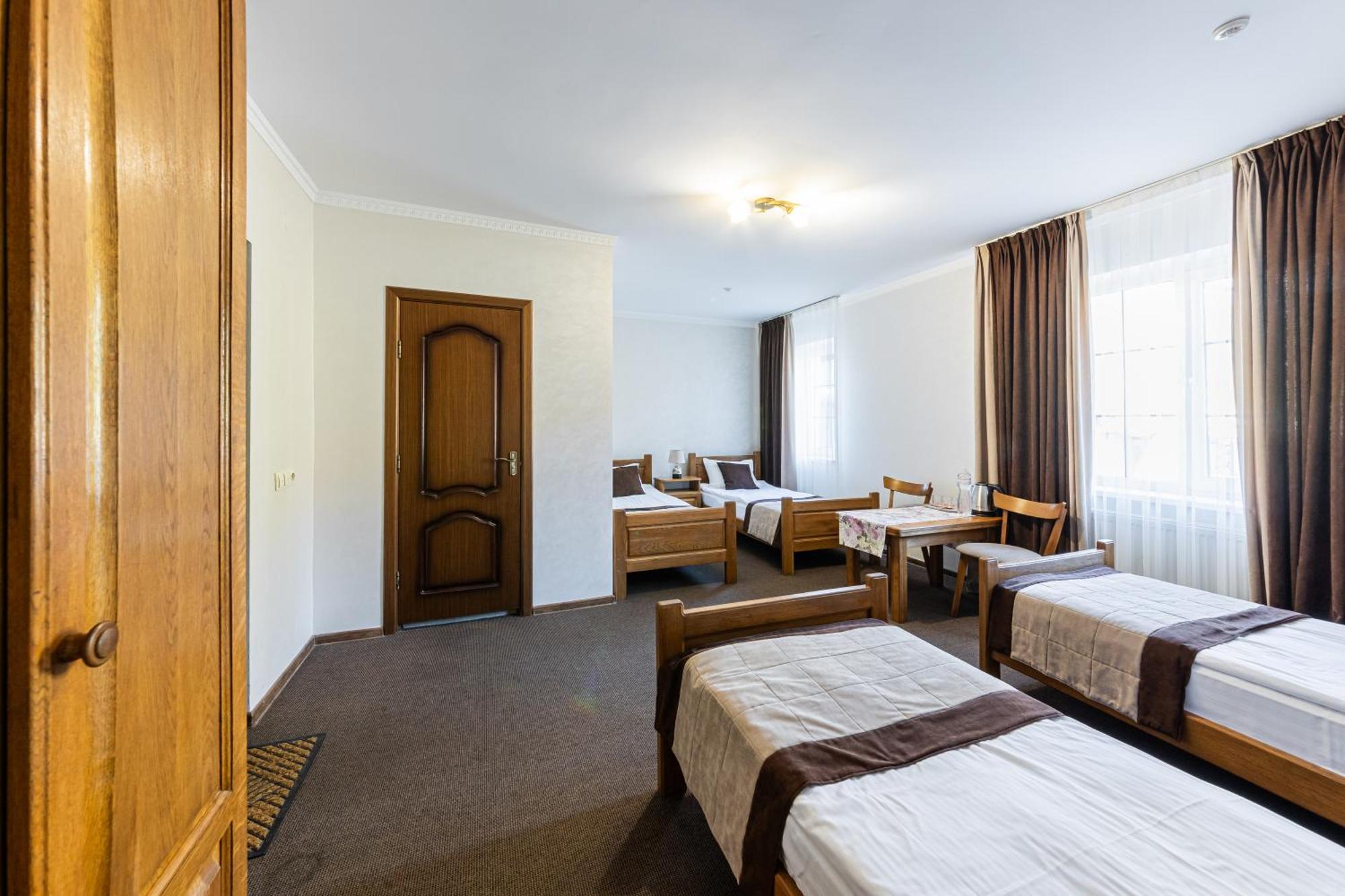 Standard Quadruple Room,1615680132:JPEG