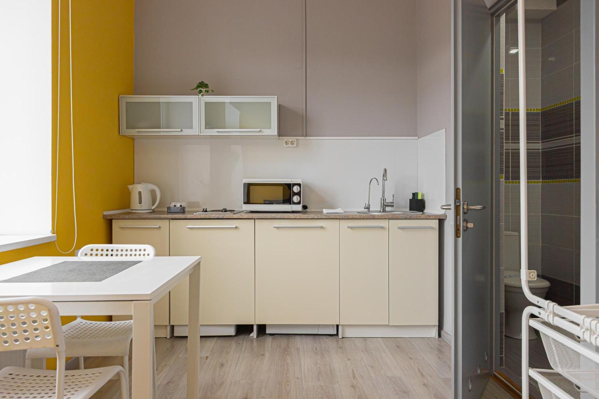 Apartment with Shower
