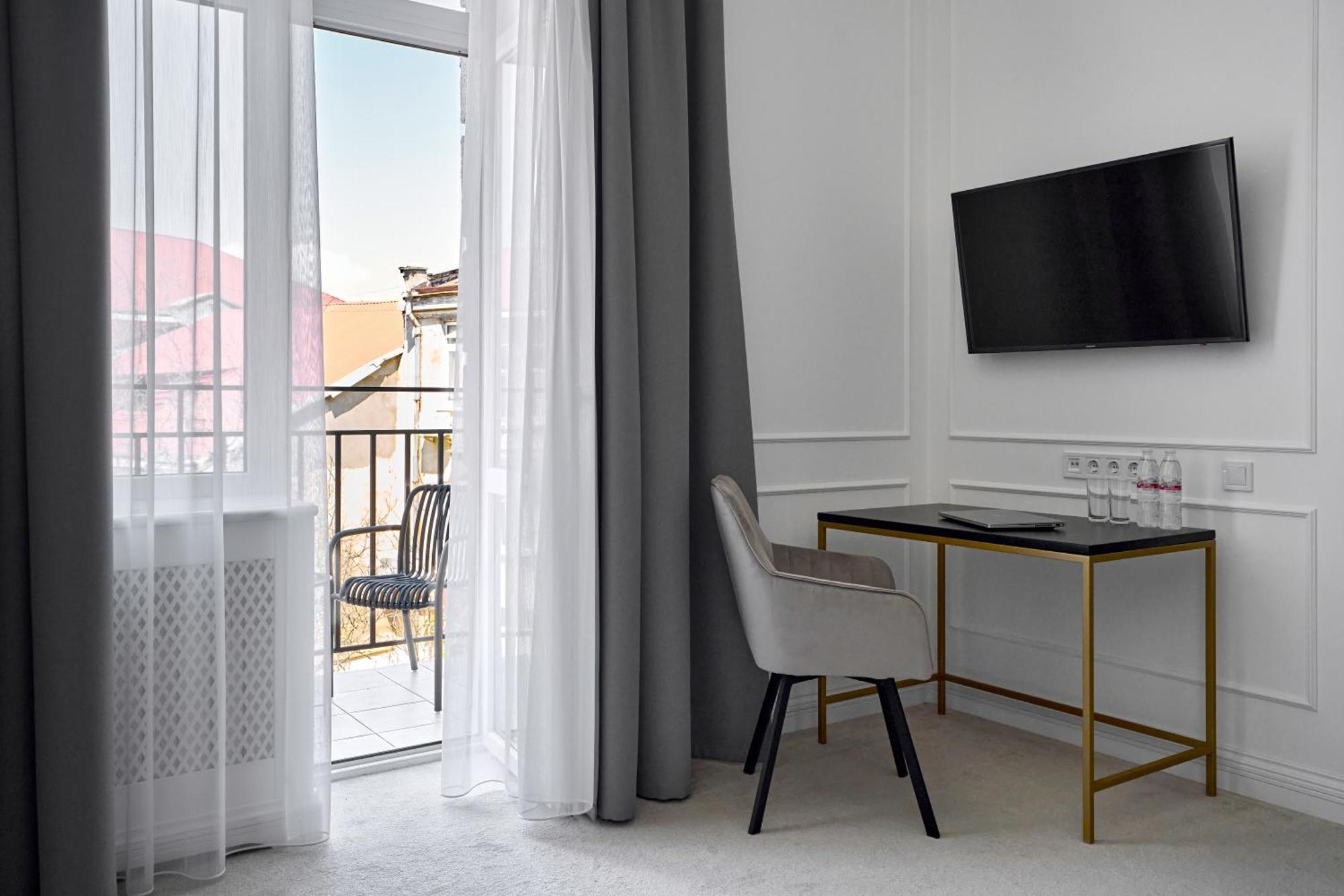 Superior Suite
