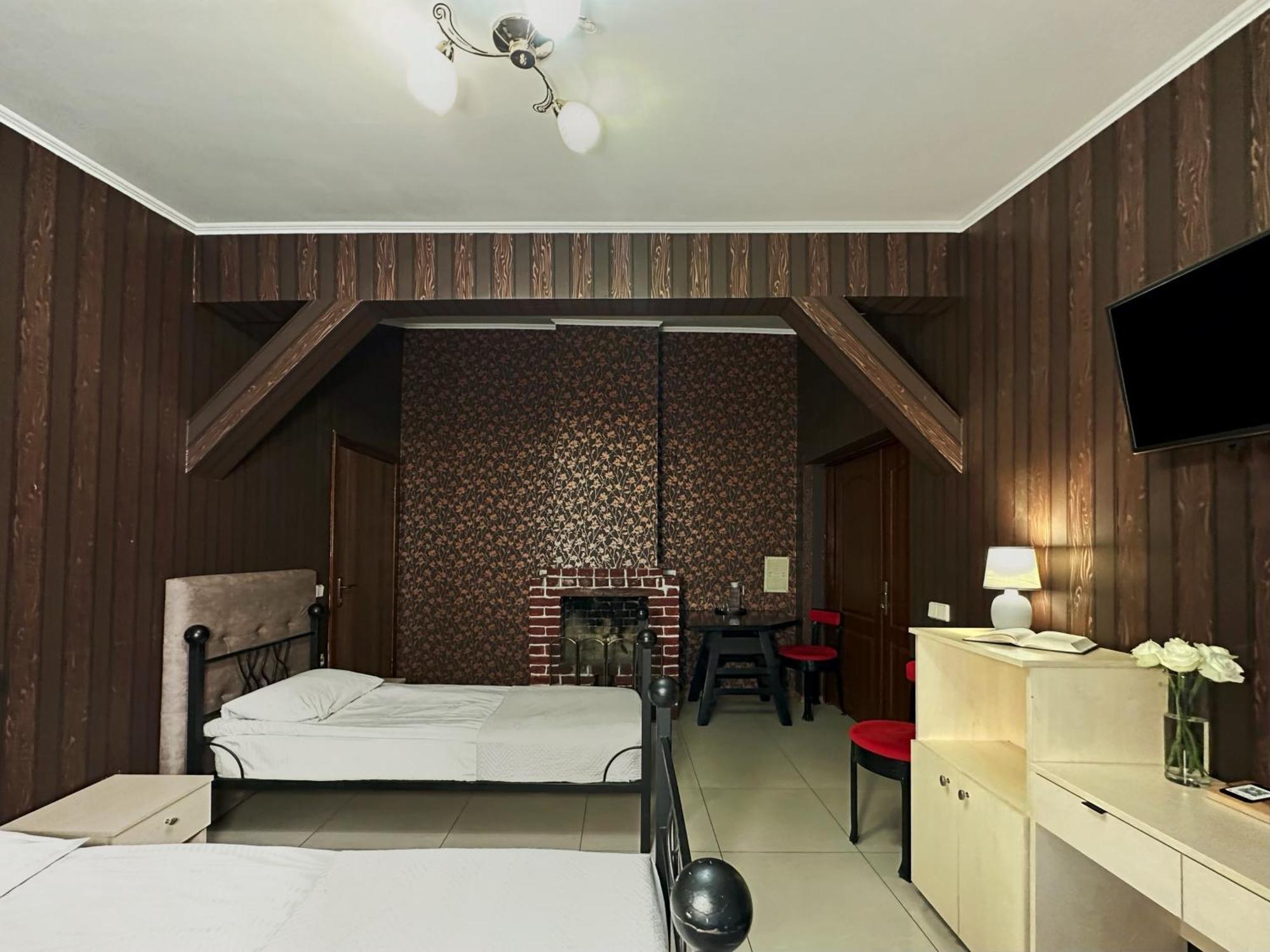 Comfort Triple Room