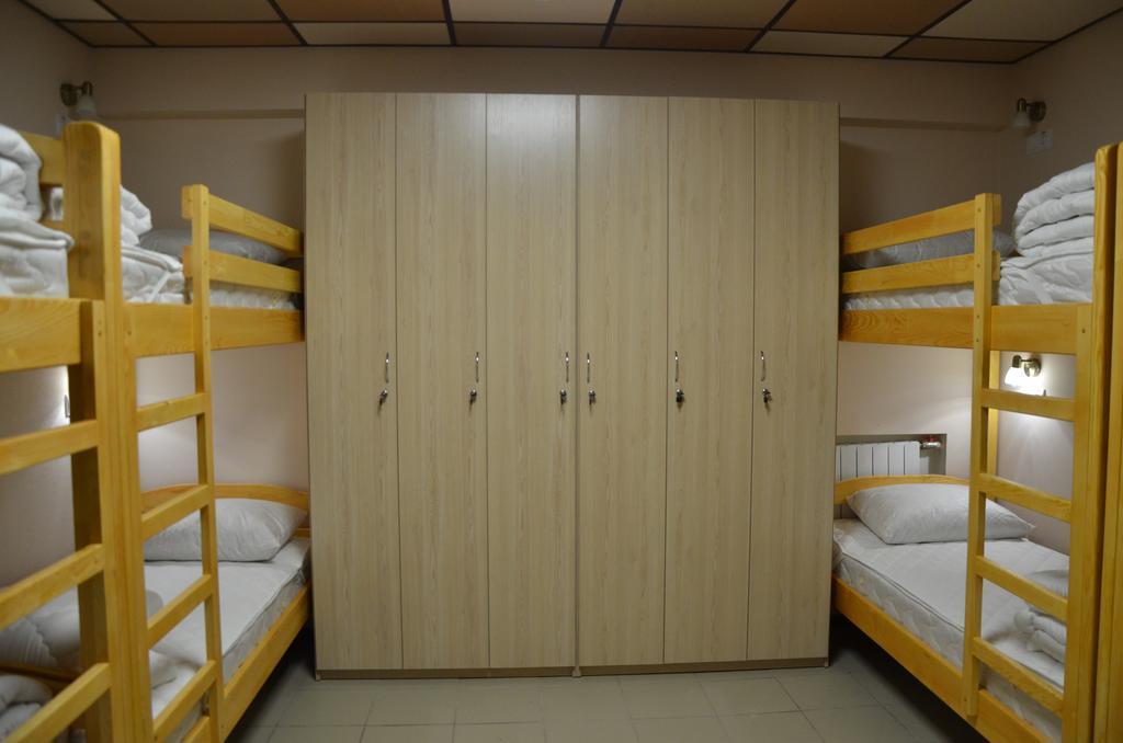Bed op een Vrouwenslaapzaal met 8 Bedden