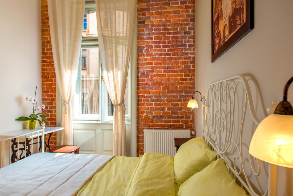Double Room with Private Bathroom,224249150:JPEG