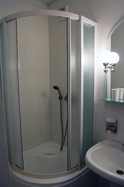 Standard Double or Twin Room,243883529:JPEG