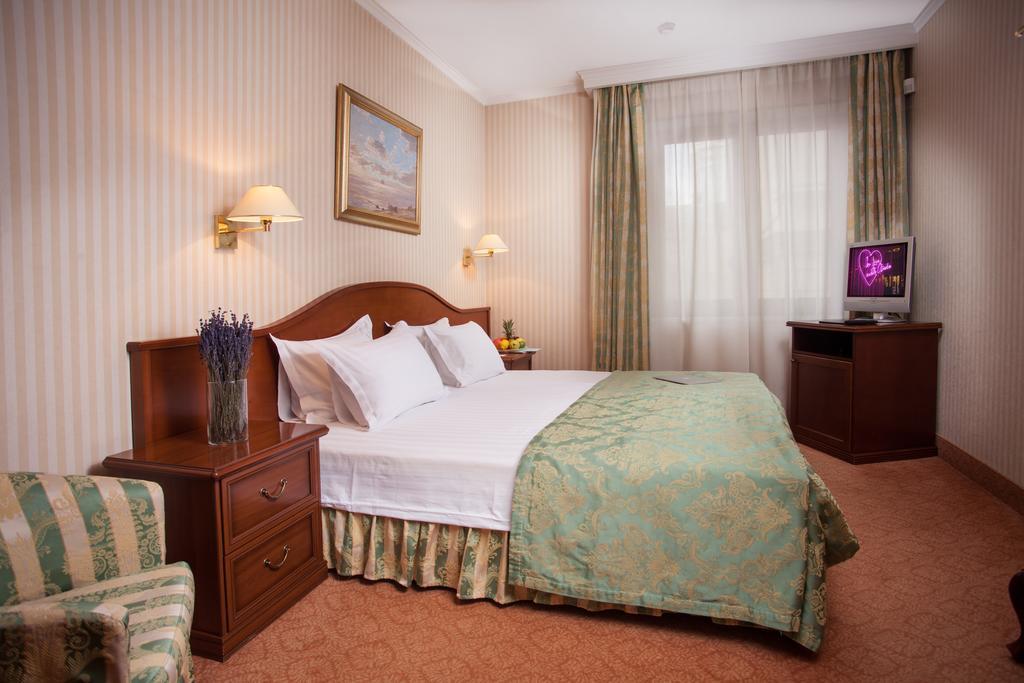 Superior Double Room,382099849:JPEG