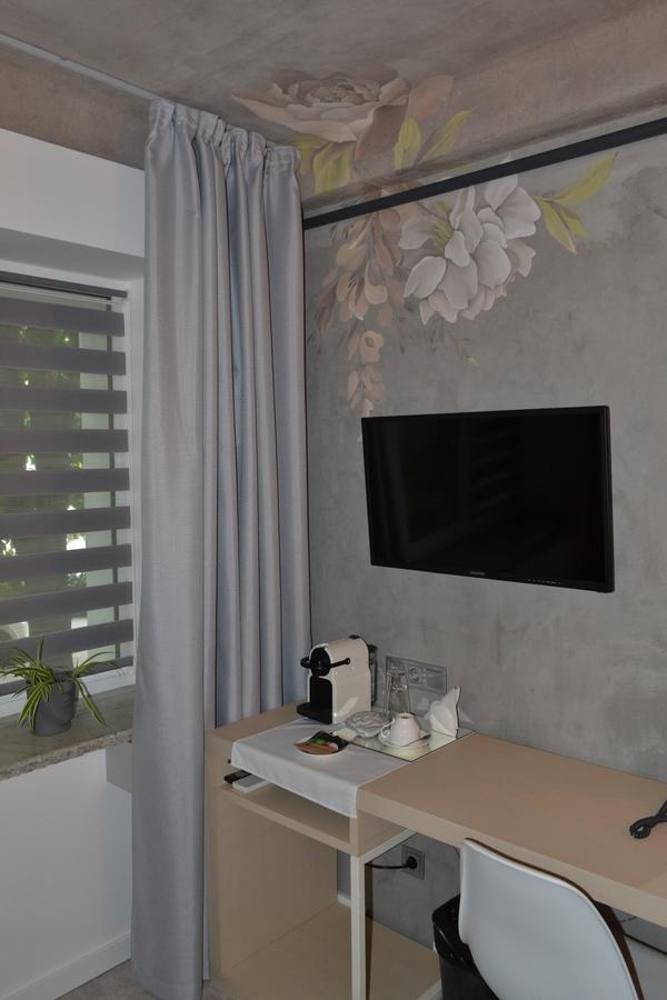 Small Single Room