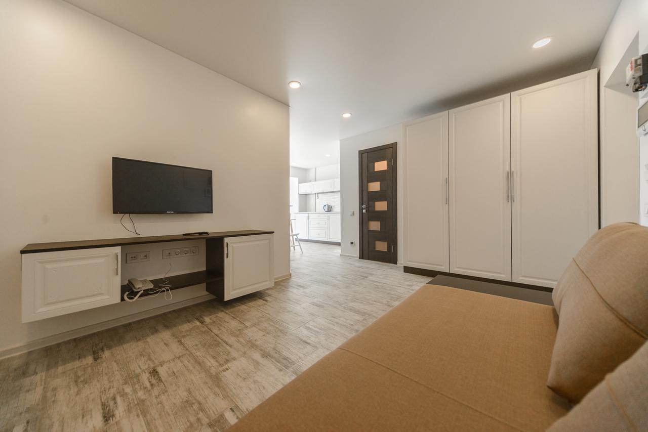 One-Bedroom Apartment with Panoramic View