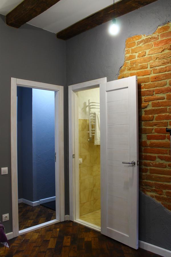 Double Room,615076860:JPEG