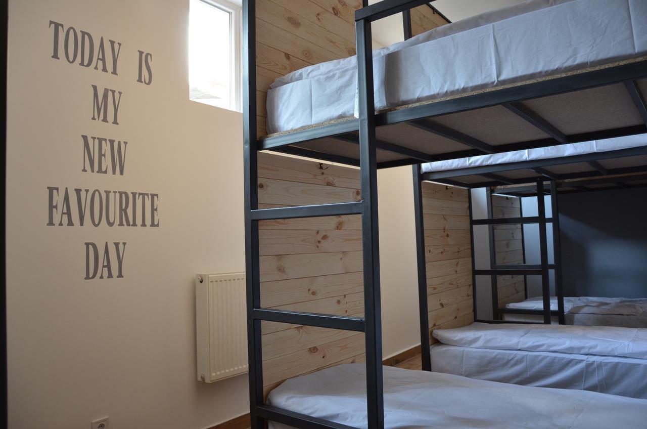 Bett im 8-Bett-Schlafsaal