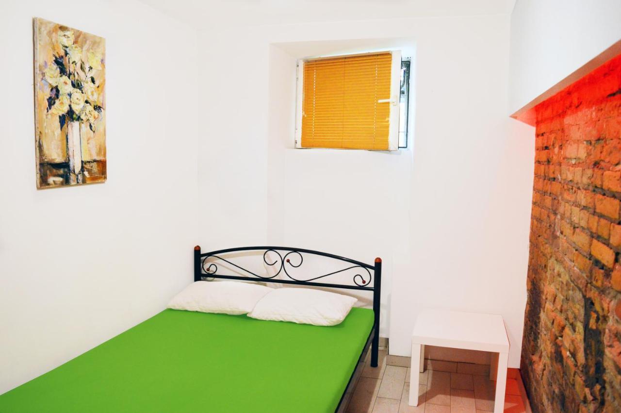 Double Room Private Bathroom
