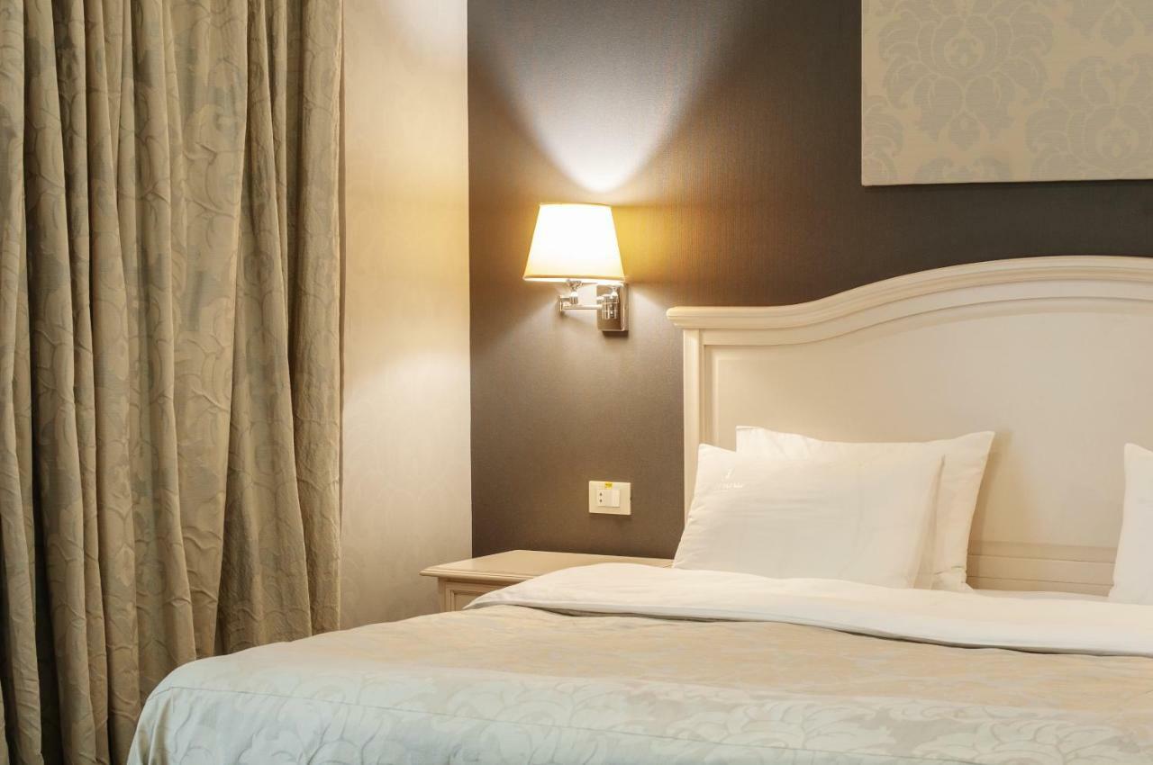 Deluxe Junior Suite