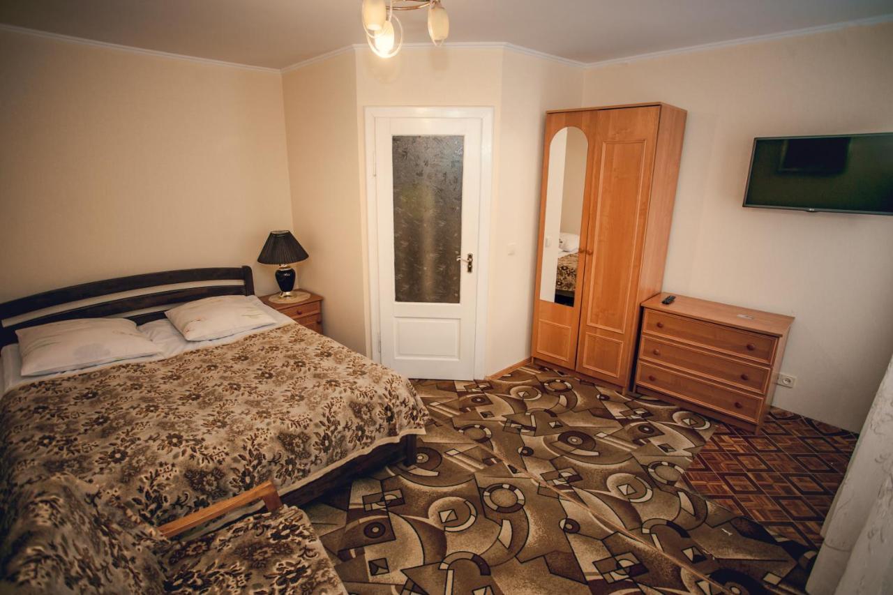 Double Room with Private Bathroom,927786319:JPEG