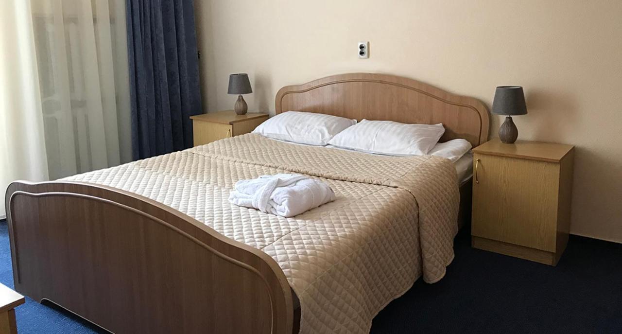 Suite with City View,1008647476:JPEG