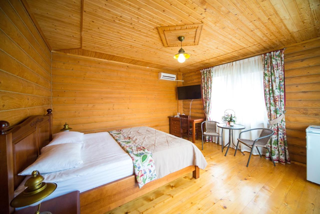 Doppelzimmer mit Balkon