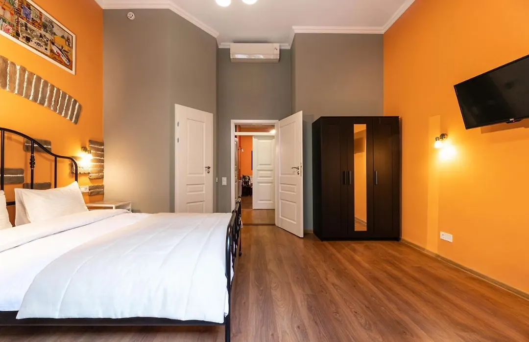 Post House Rooms-1