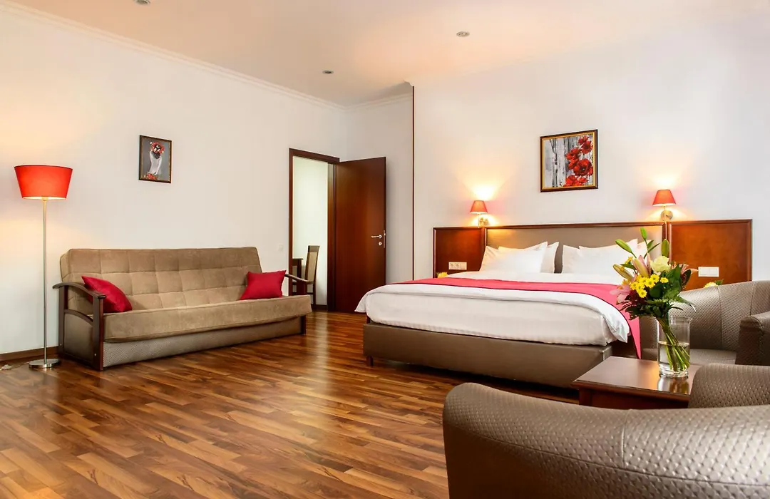 Greguar Hotel By Uhm-1
