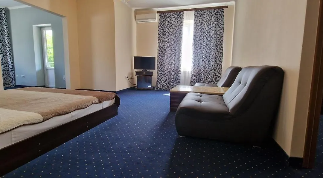 Chernivtsi Apartments-1
