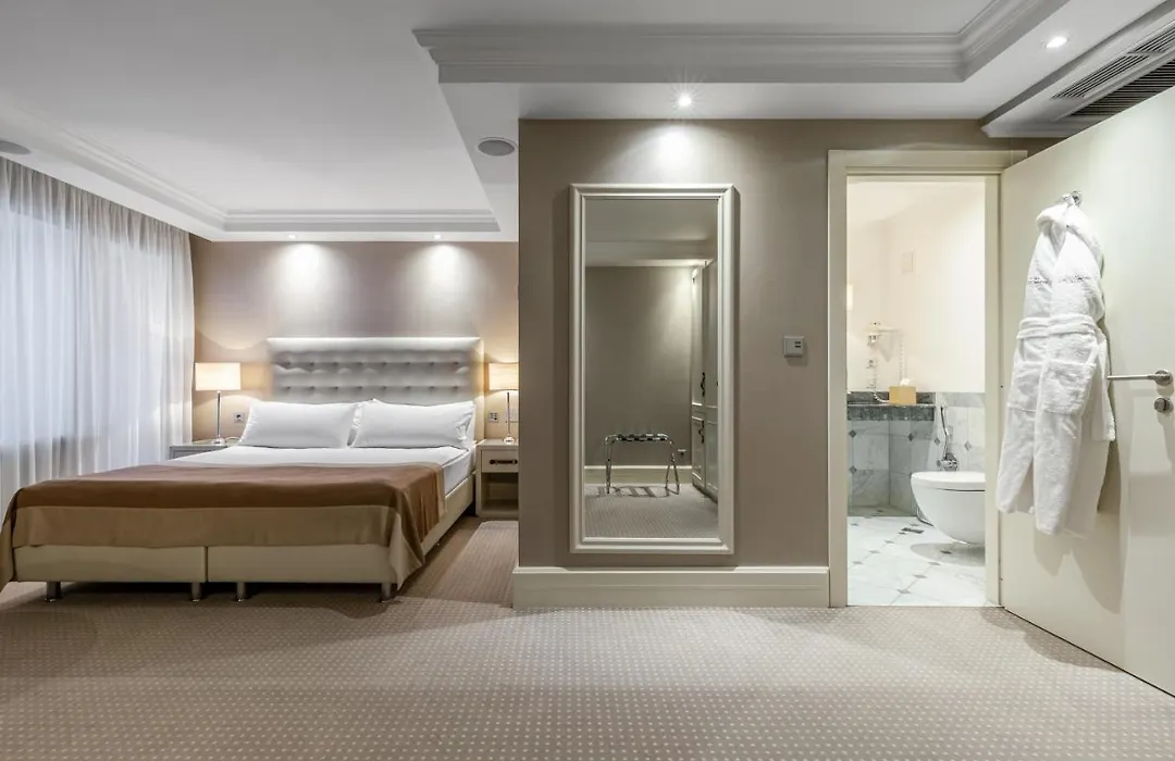 Khreschatyk Hotel-1