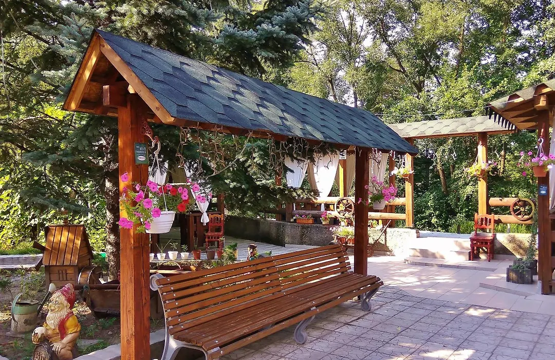Zabava Guest House-1