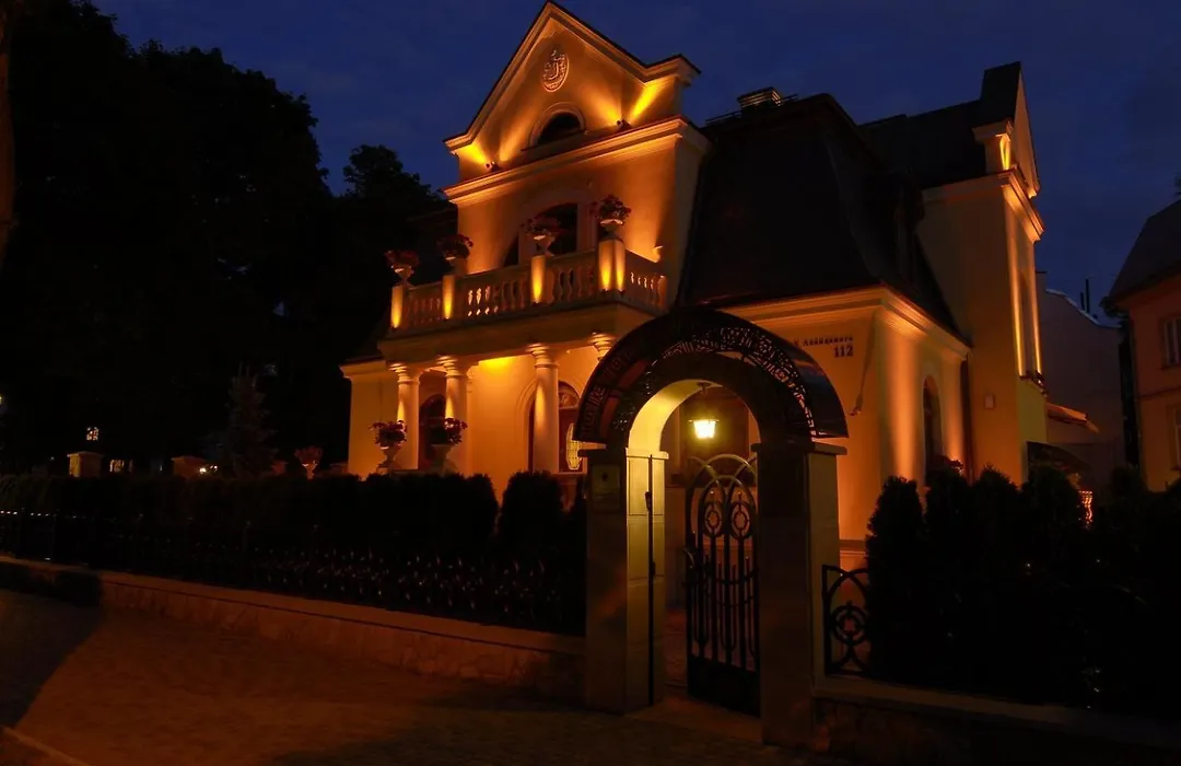 Luxury Boutique Andreevskiy-1