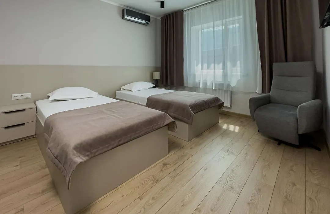 Vip Hotel-1