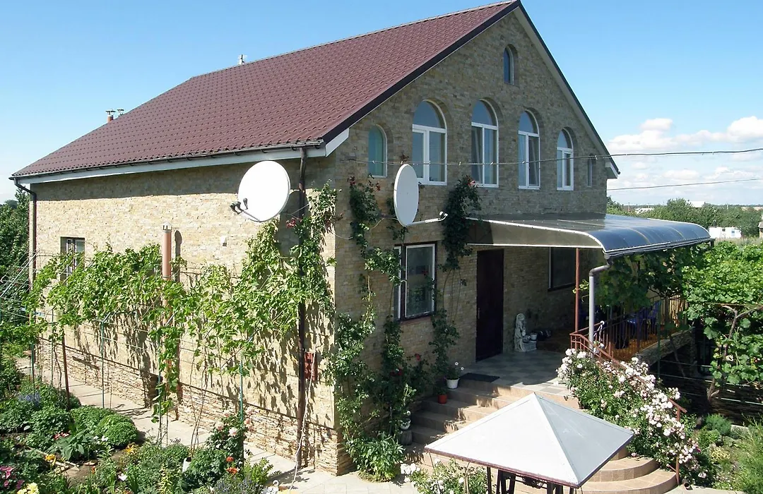 Guest House Kamenny Dom-1