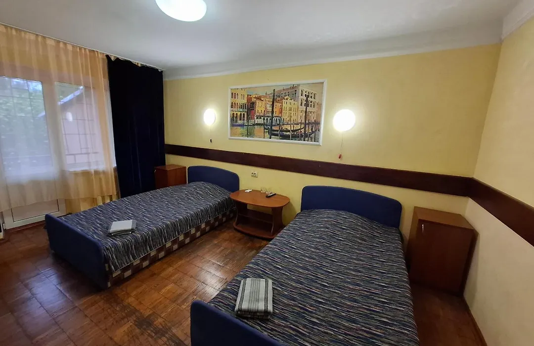 Hotel Desna Kut-1