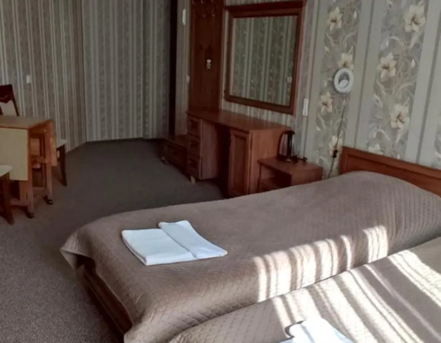 Hotel Premyer-1