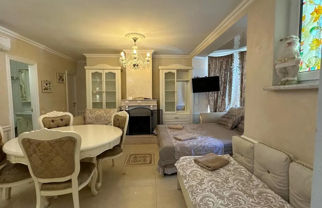 Farneliya Club-Hotel-1
