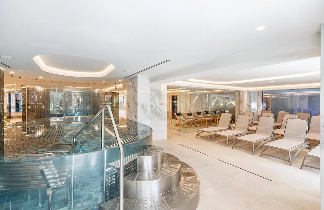 Tavel Hotel & Spa-1