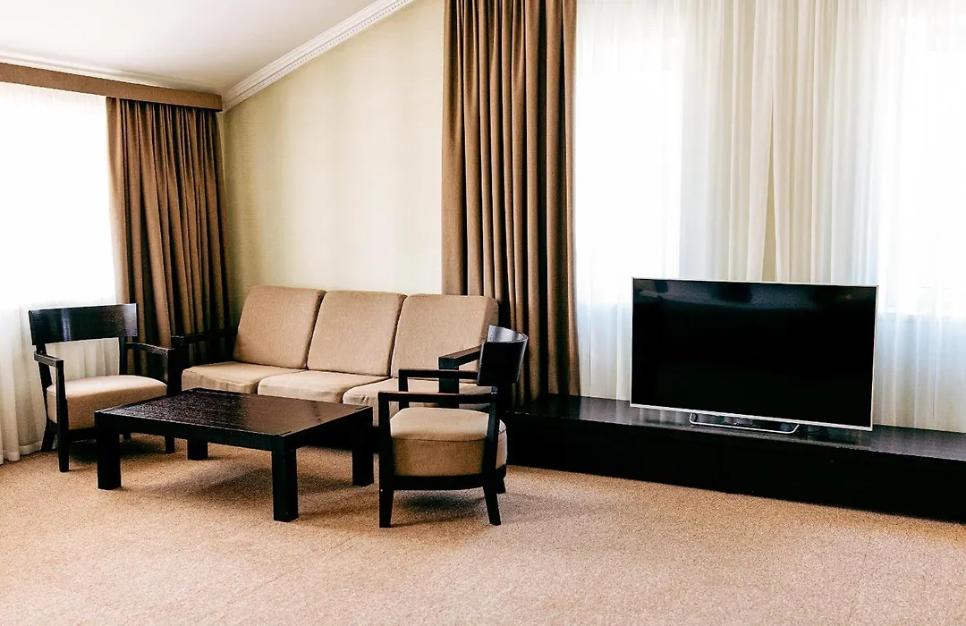 Lavina Park Hotel-1