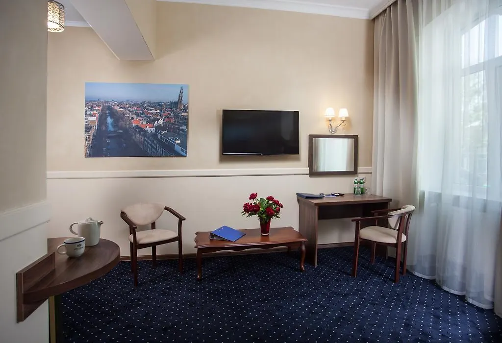 Amsterdam Hotel-1