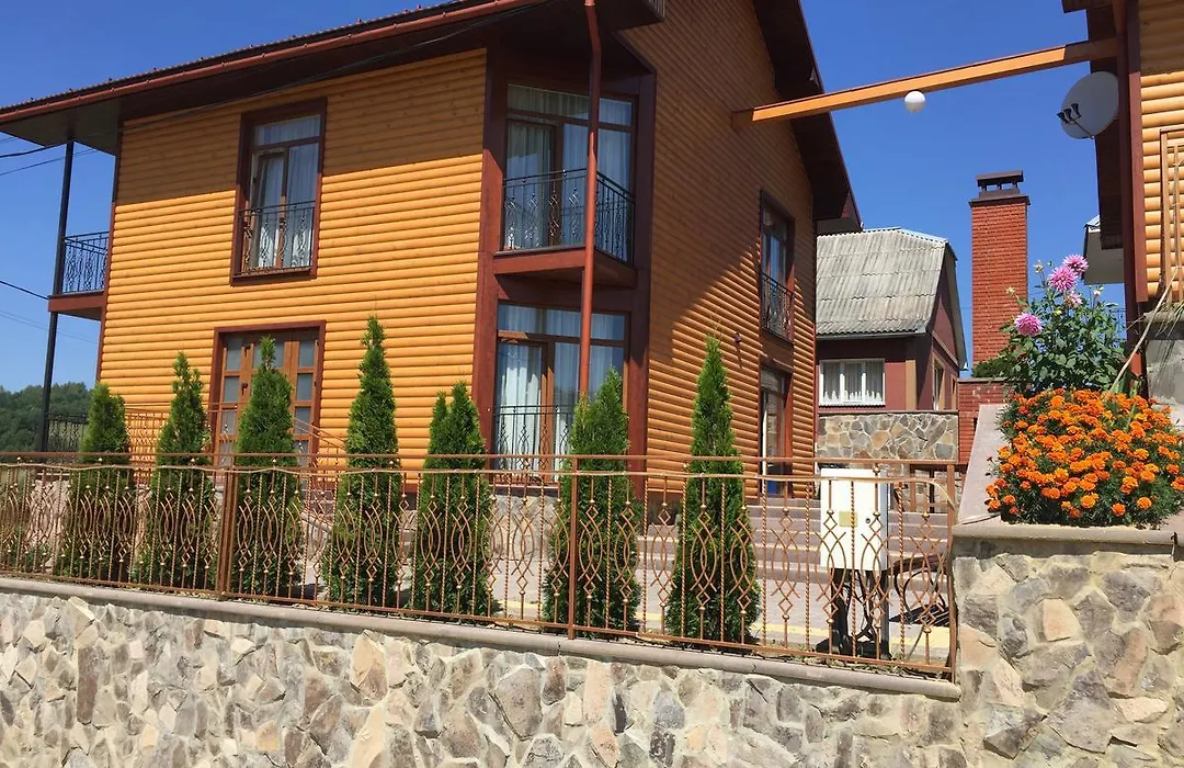 Mini Hotel Solnce Karpat-1