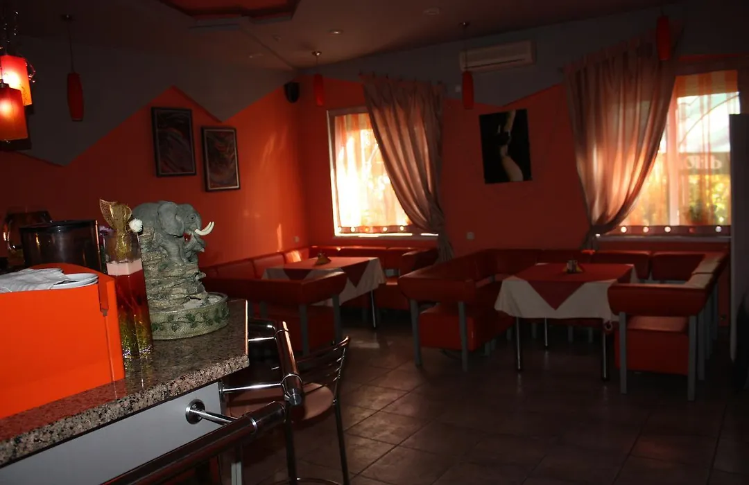 Hotel Gostynnyi Dvir-1