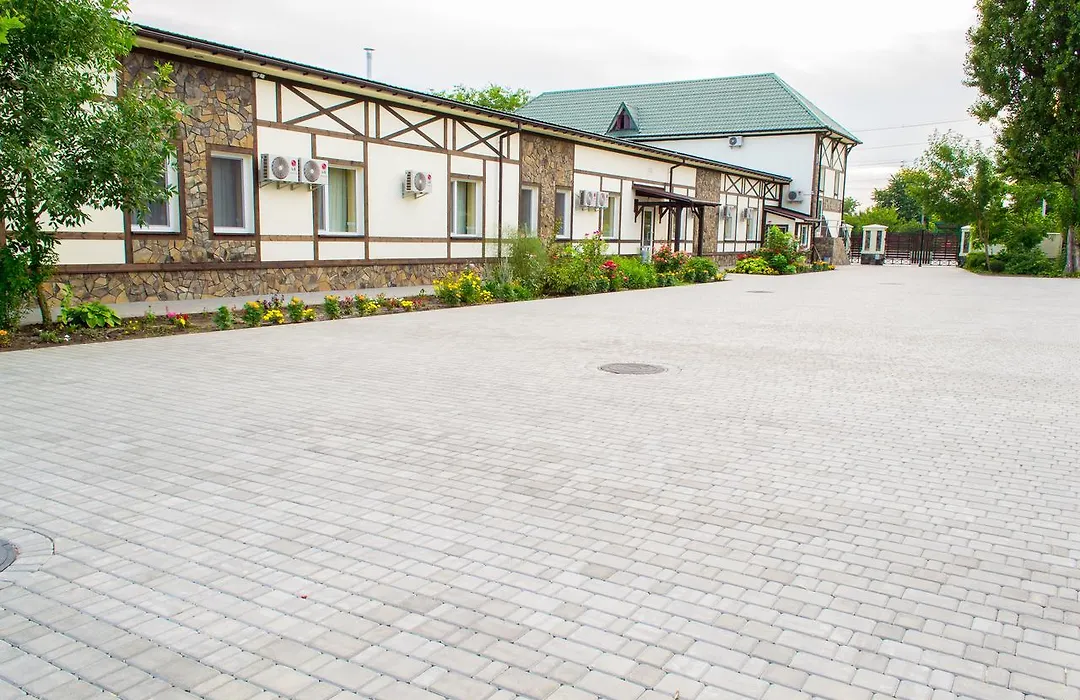 Green Hall Hotel-1