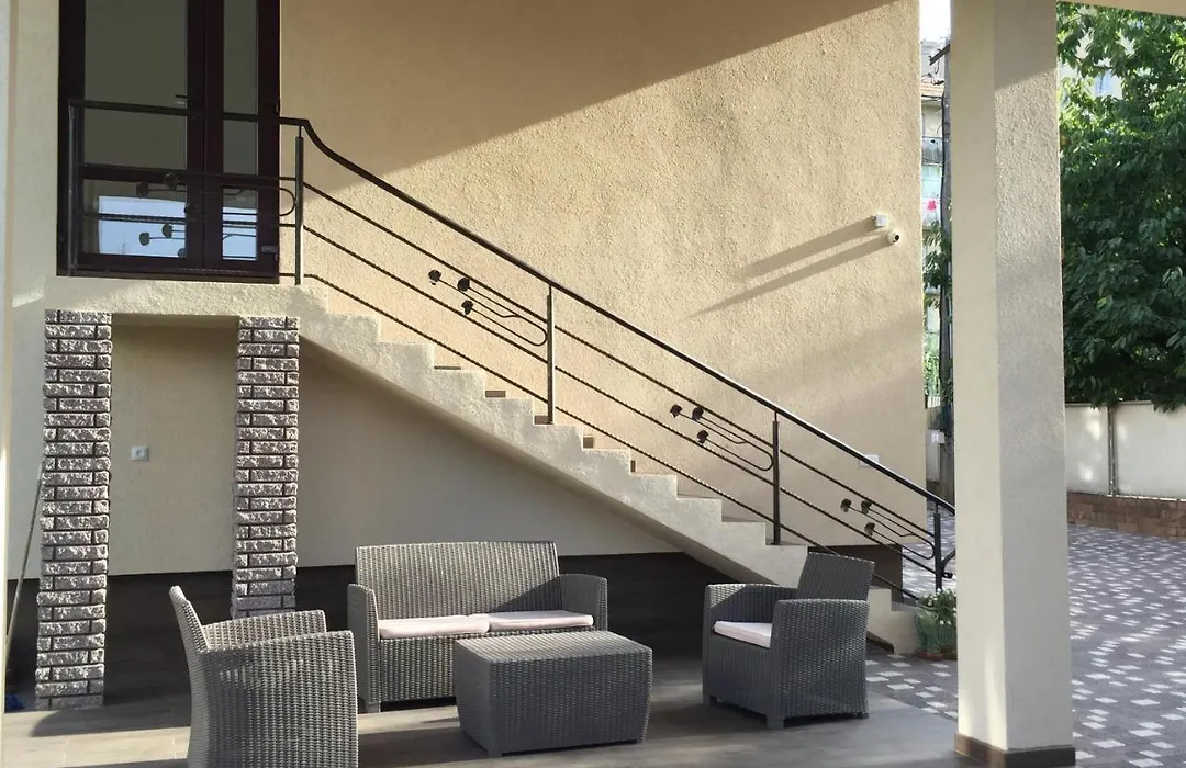 Guest House-1