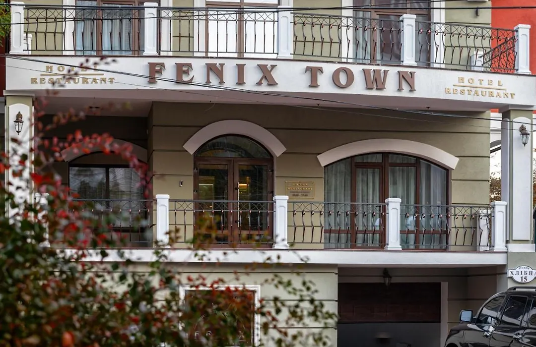 Fenix Town-1