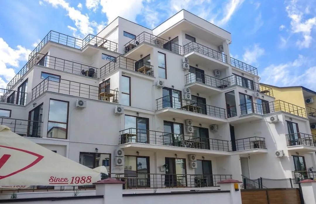 Villa Dinastiya-1
