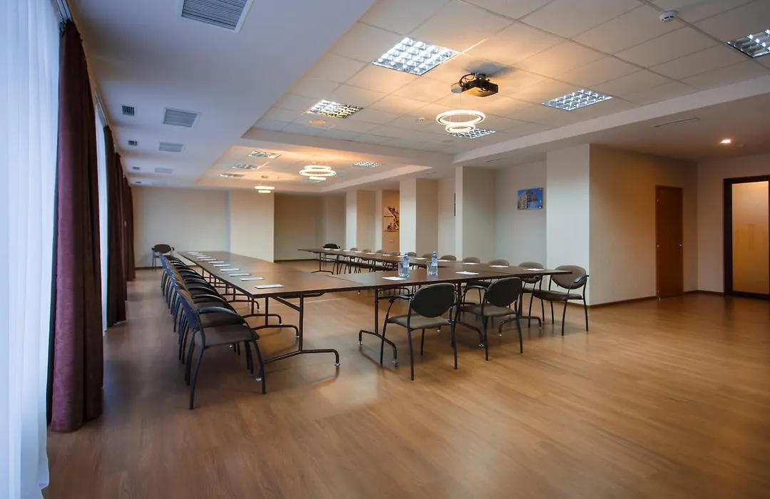 Abri Hotel-1
