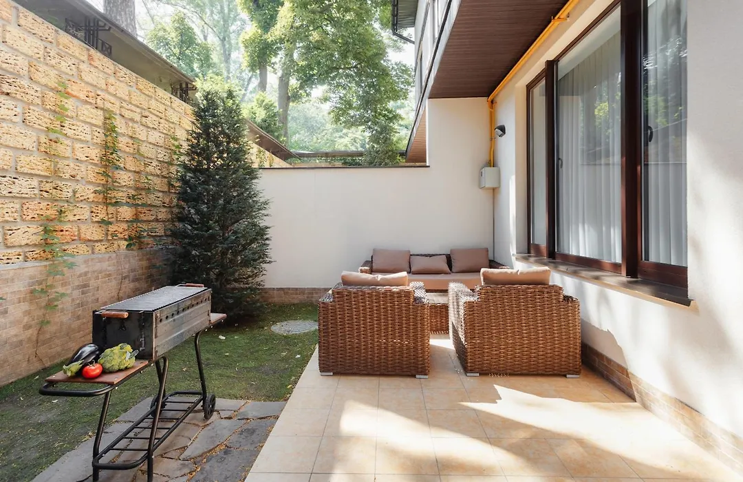 Arcadia Villa Apartments-1